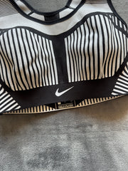 (ДАМСКО) (S) Nike дамско спортно бюстие